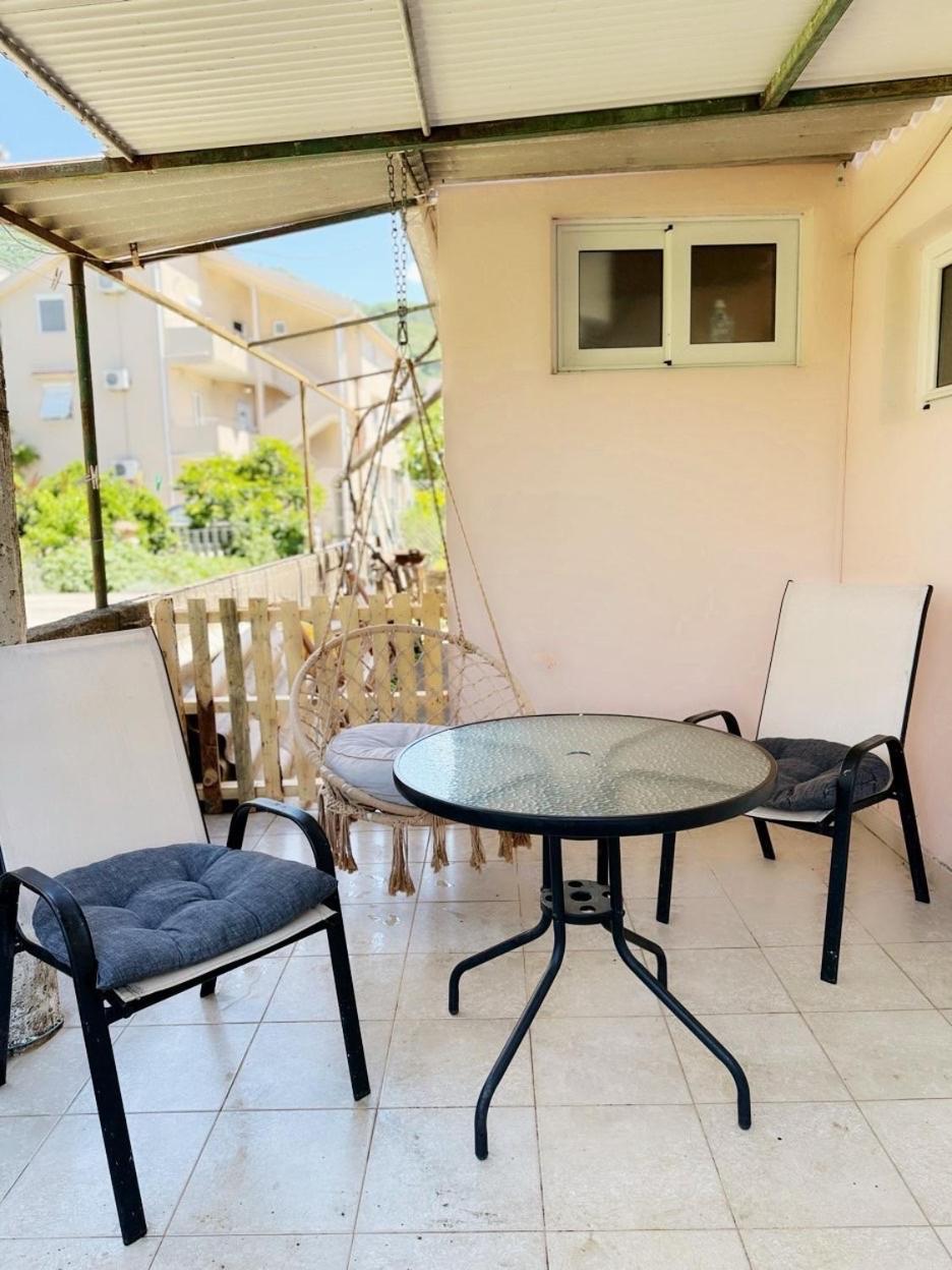Anita Guest House Tivat Exterior foto